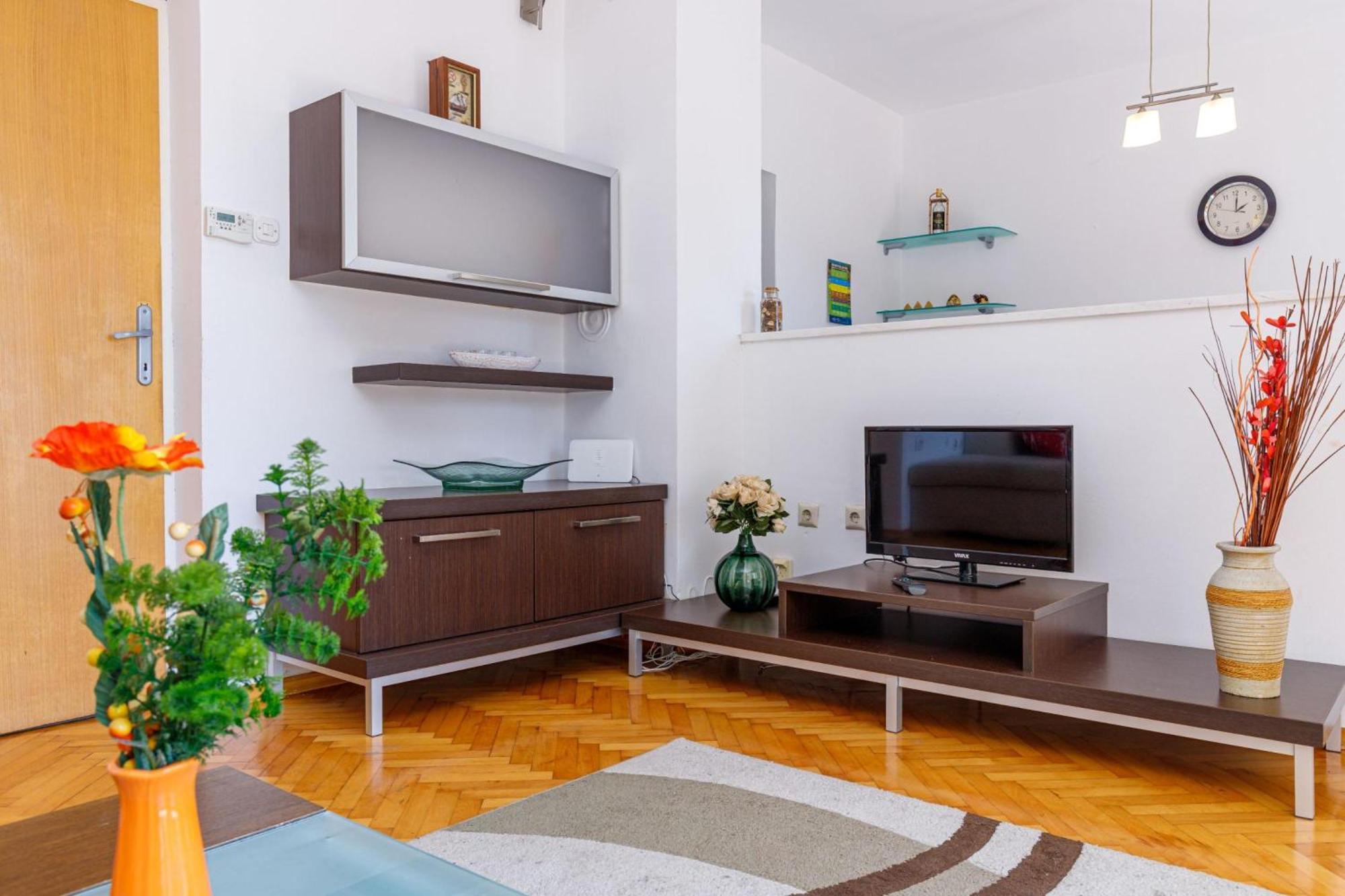 Seaview Apartment Tina Krk Island - Happy Rentals Krk Town Bagian luar foto